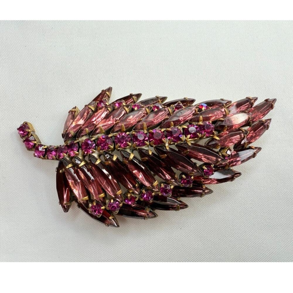Vintage Mid-Century Dimensional Amethyst Rhinestone Leaf Brooch